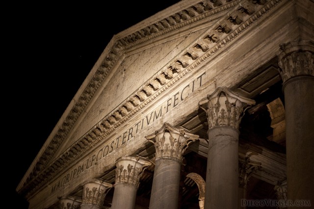 Dettaglio del portico del Pantheon