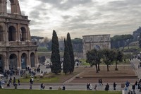 Vista della Piazza del Colosseo, compreso l’arco di Costantino