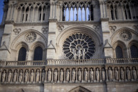 Detalle de la fachada oeste de Notre-Dame - París, Francia