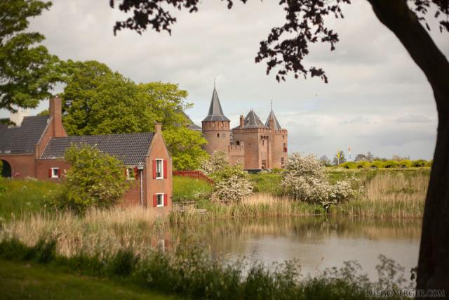 View of the castle from the banks of vestinggracht - Muiden, Netherlands