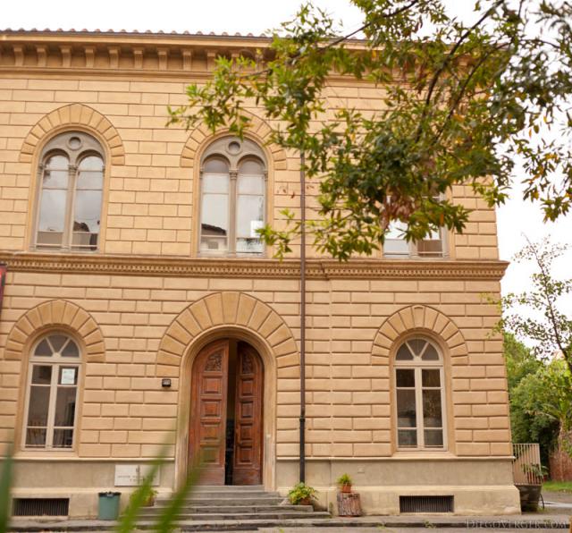 Side façade of the F. Russoli Art Institute - Pisa, Italy