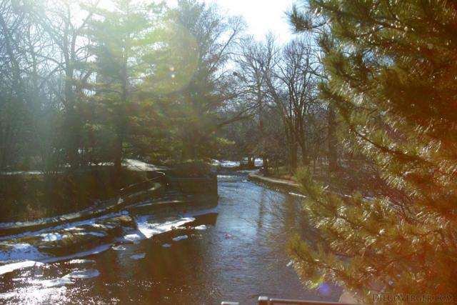 Riverwalk en hiver - Naperville, États Unis