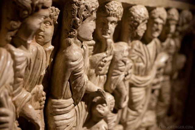 Relief d'un Sarcophage dans le Musée d'Histoire de la Ville - Gérone, Espagne