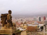 Vue de la ville depuis les escaliers menant au musée - Barcelone, Espagne