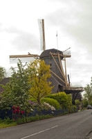 Il mulino a vento Vriendschap visto dalla strada Utrechtseweg - Weesp, Paesi Bassi