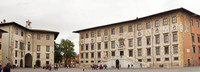Panorama de la Place des Chevaliers - Piazza dei Cavalieri Panorama de la Place des Chevaliers - Piazza dei Cavalieri