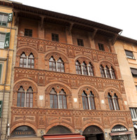 Palazzo Agostini en el Lungarno Pacinotti - Pisa, Italia