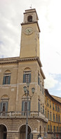 La torre del reloj del Palazzo Pretorio - Pisa, Italia