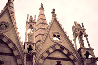 Detalle de la parte posterior de la iglesia Santa Maria della Spina - Pisa, Italia