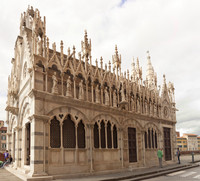 Facciata laterale di Santa Maria della Spina - Pisa, Italia