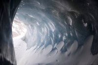 Grotta di ghiaccio nell'interno del ghiacciaio Mer de Glace - Chamonix, Francia