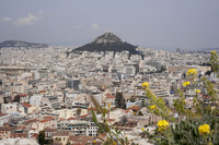 El monte Lykavittos visto desde la Acrópolis - Atenas, Grecia