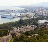 Malaga e il porto da Gibralfaro - Malaga, Spagna