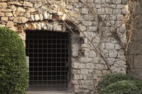 Parte delle rovine della torre Gironella - Girona, Spagna