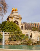 Grifone e fontana della Cascata Monumentale nel parco della Ciutadella - Barcellona, Spagna