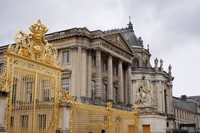 La grille Royale e l'aile du nord du Château de Versailles - Versailles, France