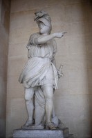 Statue de Bertrand du Guesclin dans l'aile du nord du château - Versailles, France