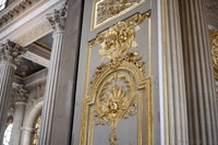 Dettaglio della porta della Cappella Reale - Versailles, Francia