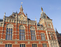 Fachada de la Estación Central de Ámsterdam - Ámsterdam, Países Bajos