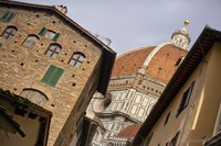 Santa Maria del Fiore from the streets of Florence - Thumbnail